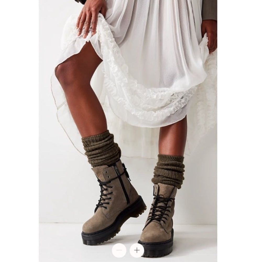 Dr. Martens Jadon Nubuck Platform Boots in Nickel Grey Gray Women's Size 10 NEW